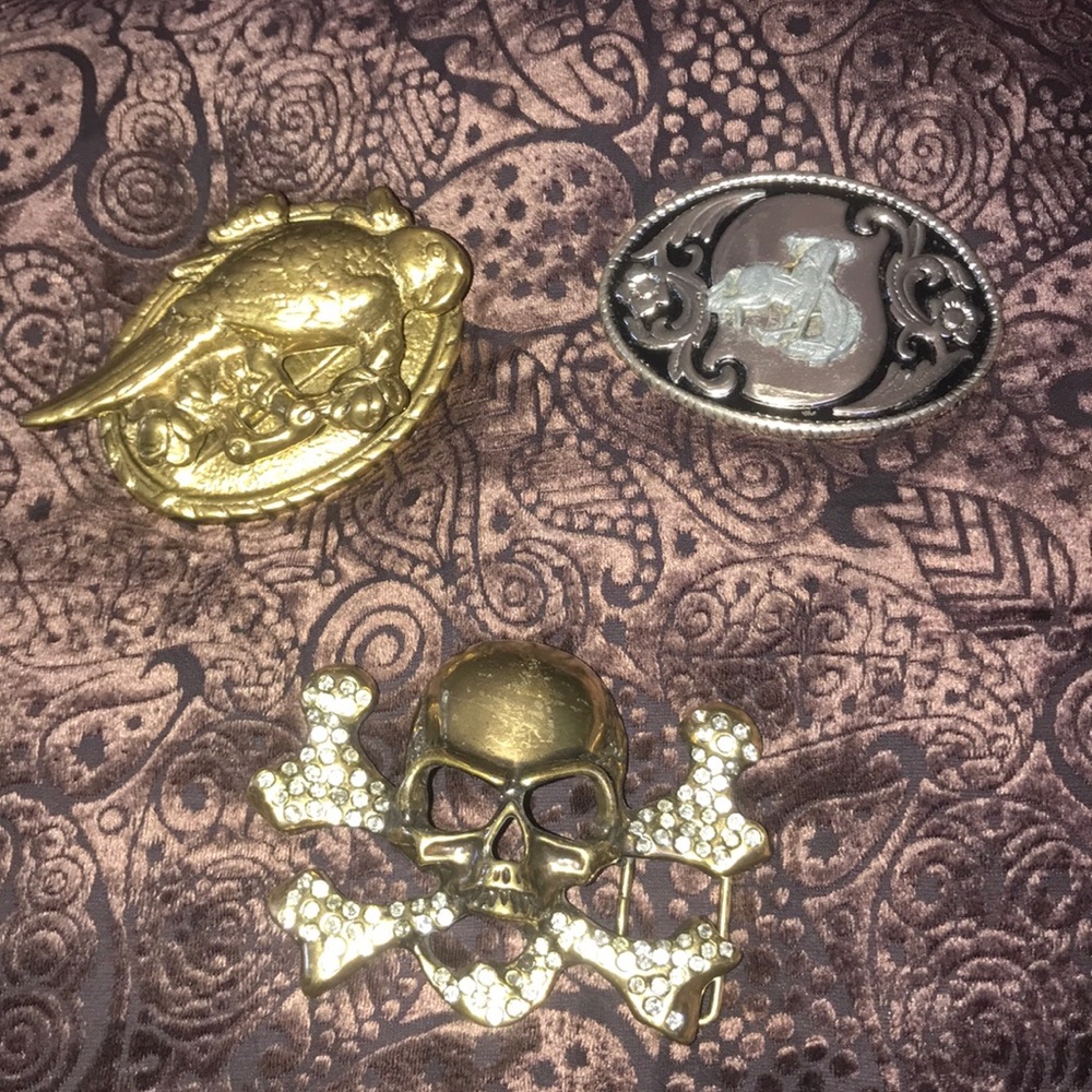 belt buckles